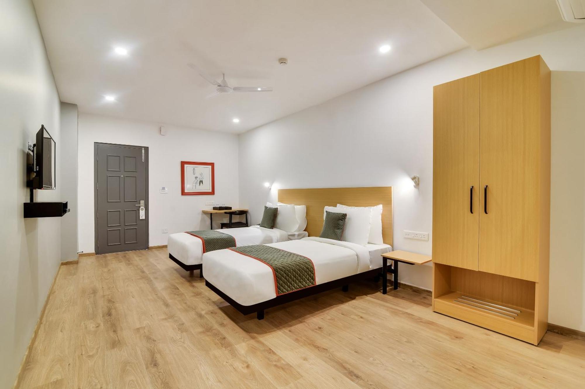 Townhouse Kovilambakkam Madrás Exterior foto